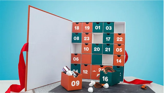 Advent calendar packaging example: CHRISTMAS CALENDAR BOX